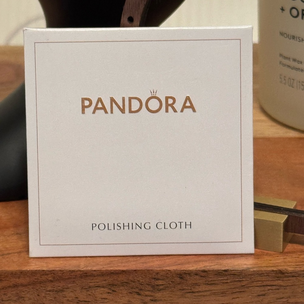 Pandora Polishing Cloth